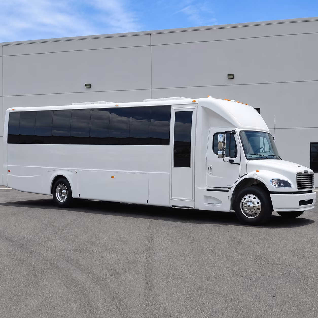 hollywood night out party bus rental