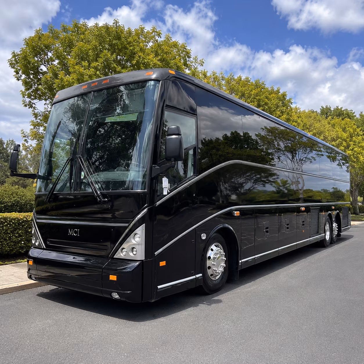 senior ministry shuttles along hollywood s major corridors